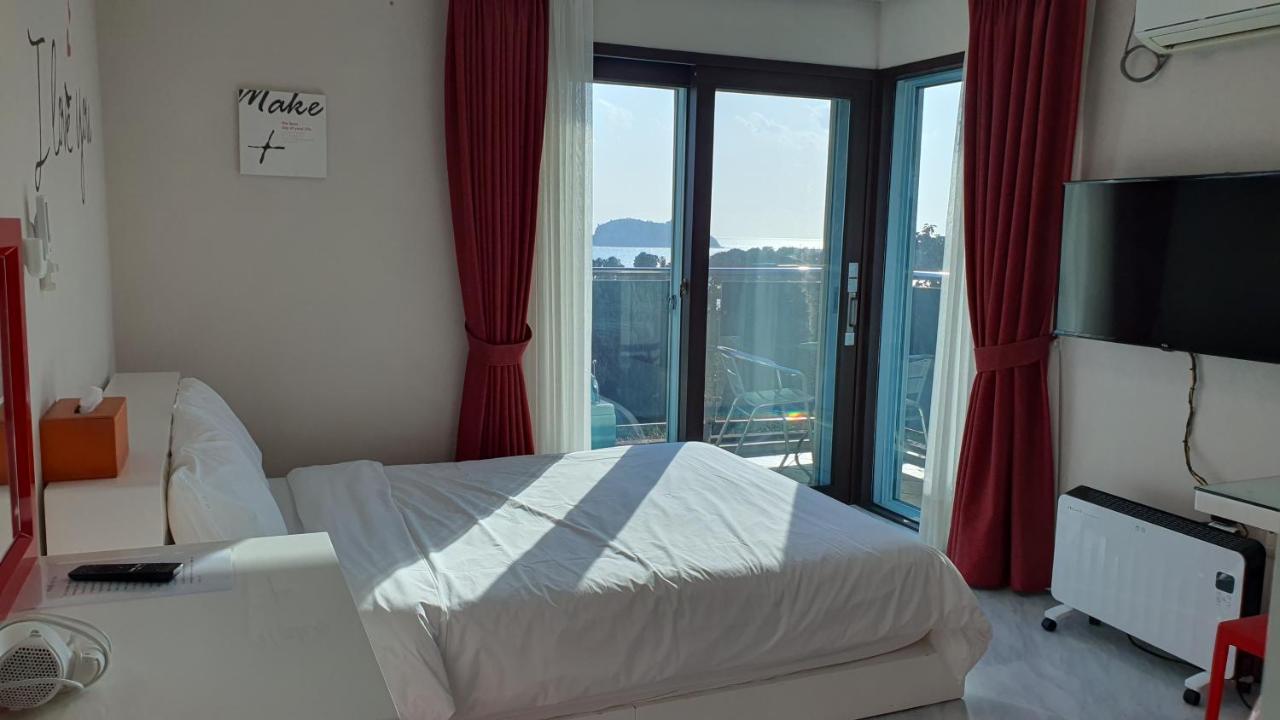 Beewool Chaewool Pension Seogwipo Exterior photo
